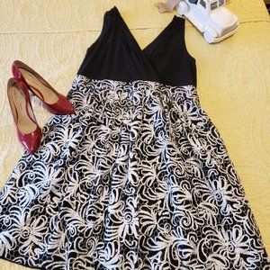 Black and White Knee Length Evening dress